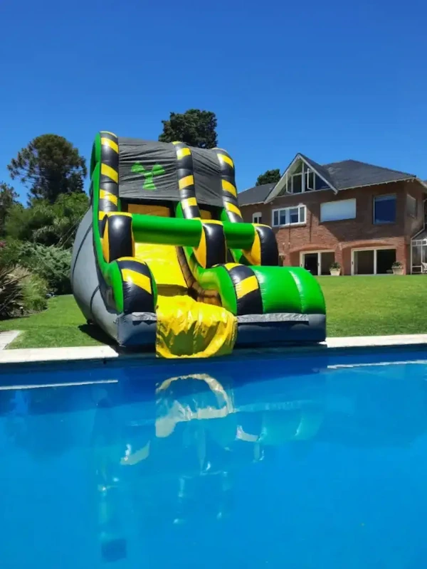 Tobogan acuatico inflable